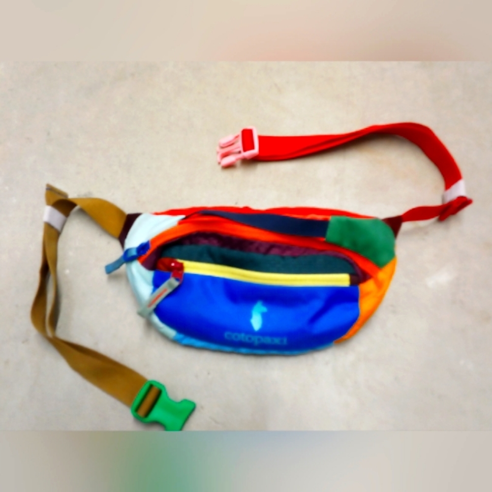 Cotopaxi fanny pack